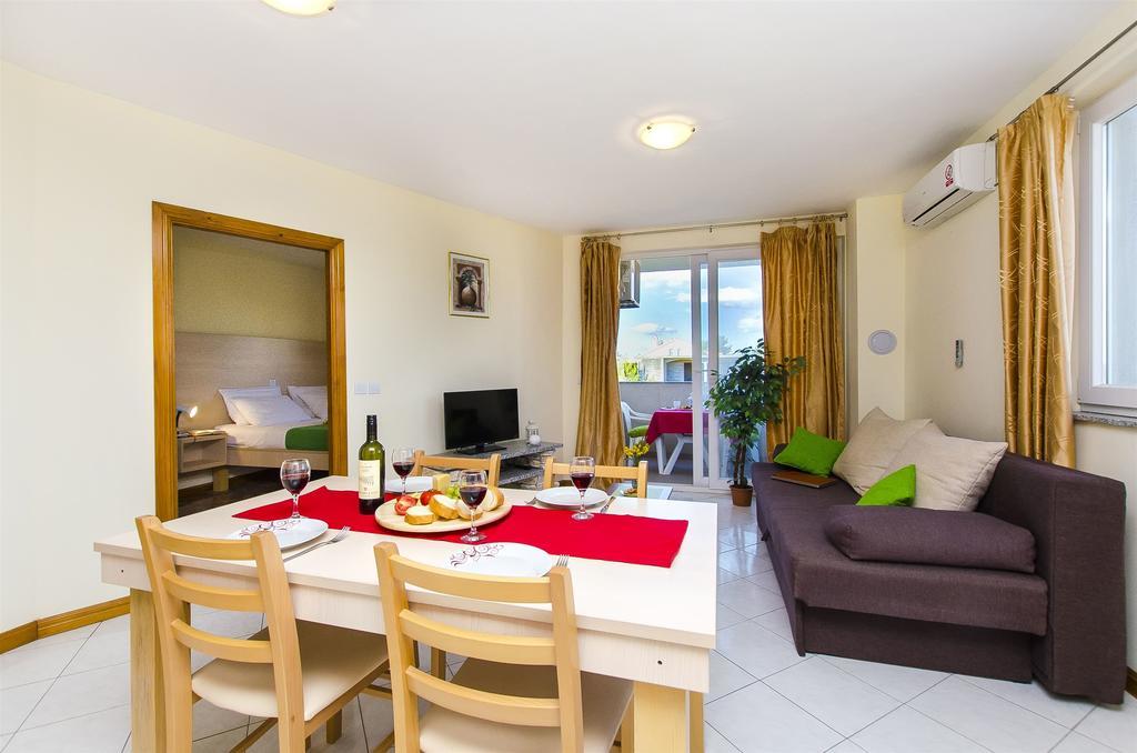 Apartments Glavan Privlaka  Zimmer foto