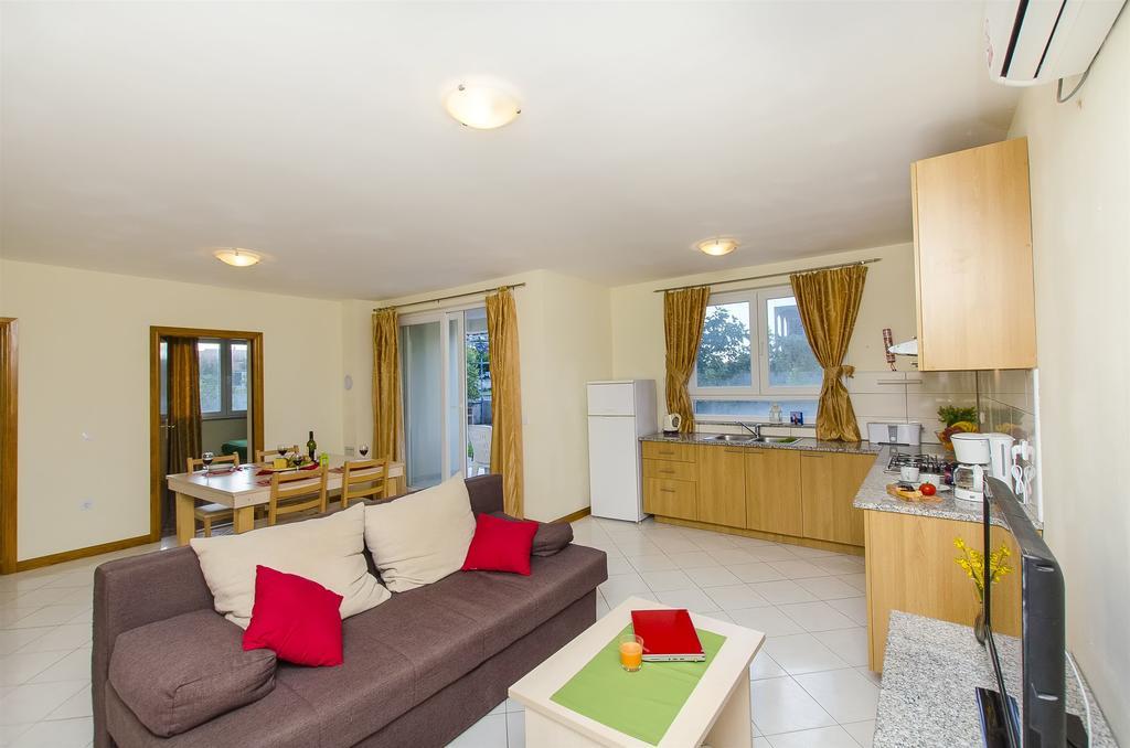 Apartments Glavan Privlaka  Zimmer foto