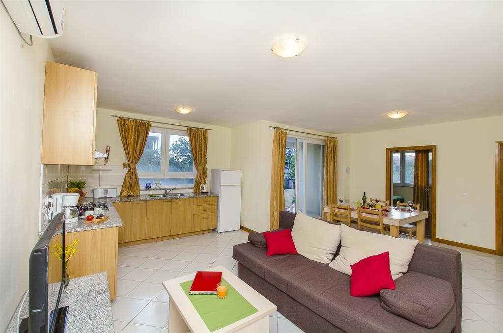 Apartments Glavan Privlaka  Zimmer foto
